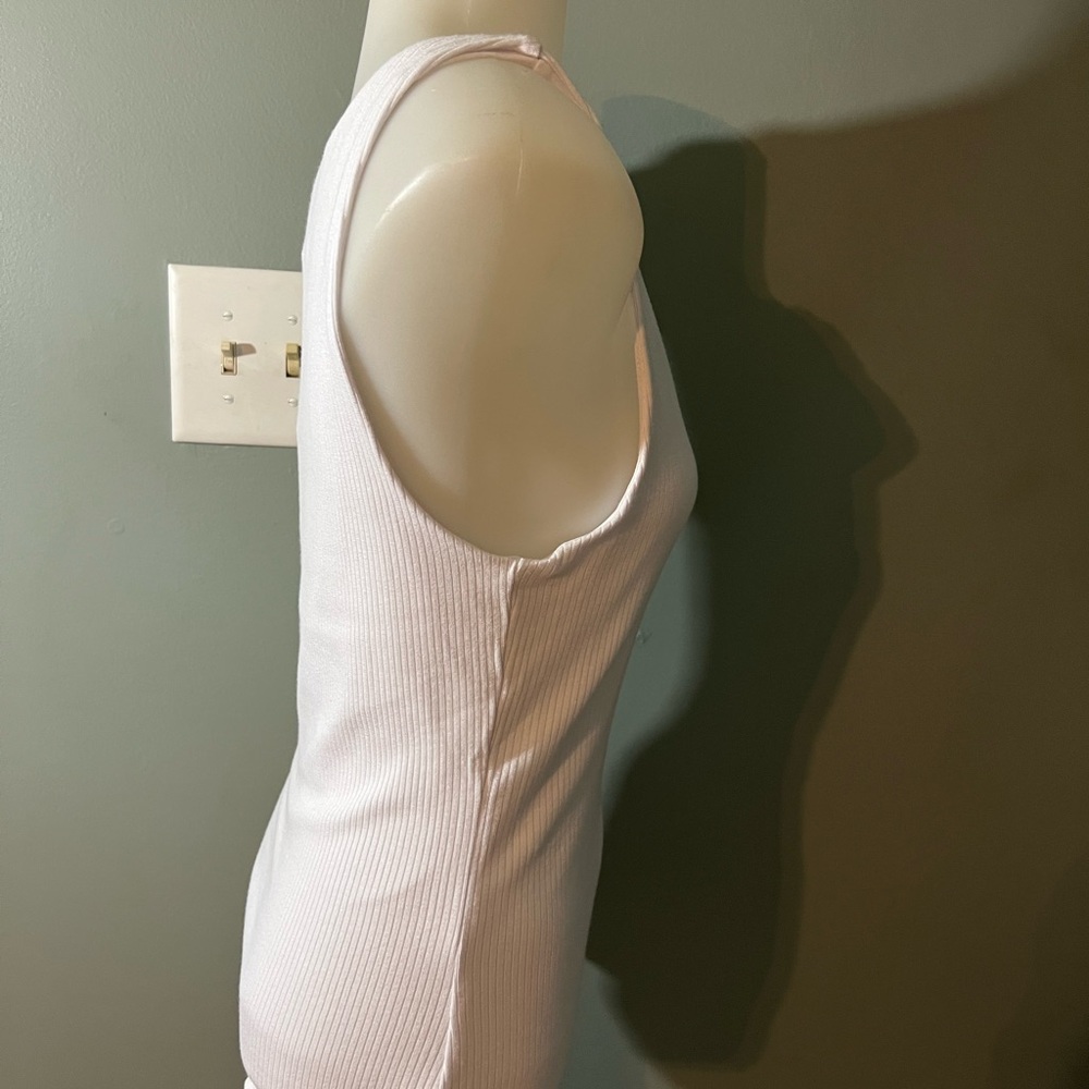 Truth - Picture 4 of 10